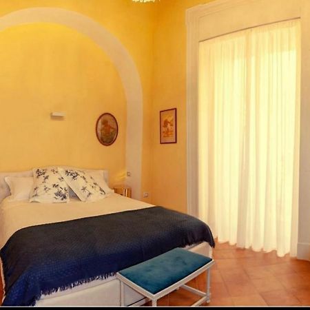 مبيت وإفطار ساليرنو Dimora Del Campo Charming House المظهر الخارجي الصورة