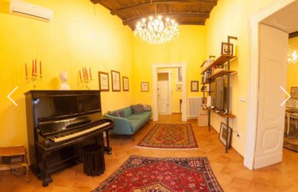 مبيت وإفطار ساليرنو Dimora Del Campo Charming House المظهر الخارجي الصورة