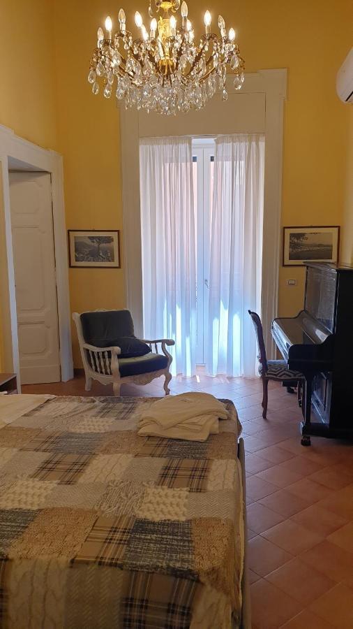 مبيت وإفطار ساليرنو Dimora Del Campo Charming House المظهر الخارجي الصورة