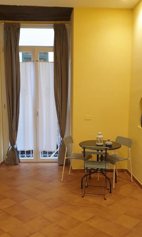 مبيت وإفطار ساليرنو Dimora Del Campo Charming House المظهر الخارجي الصورة